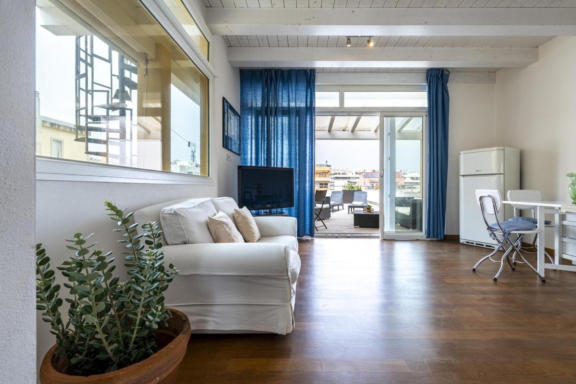 Appartamento Casa Vacanze Mini Attico Cagliari